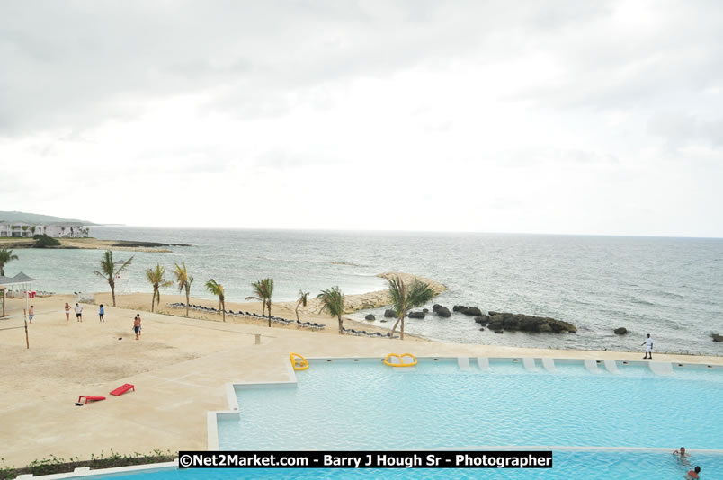 Grand Palladium Resort & Spa [Fiesta] - Host of Hanover Homecoming Foundations Celebrations - Hanover Homecoming Foundation LTD Jamaica - Wherever you roam ... Hanover bids you ... come HOME - Sunday, August 3 to Saturday, August 9, 2008 - Hanover Jamaica - Photographs by Net2Market.com - Barry J. Hough Sr. Photojournalist/Photograper - Photographs taken with a Nikon D300 - Negril Travel Guide, Negril Jamaica WI - http://www.negriltravelguide.com - info@negriltravelguide.com...!