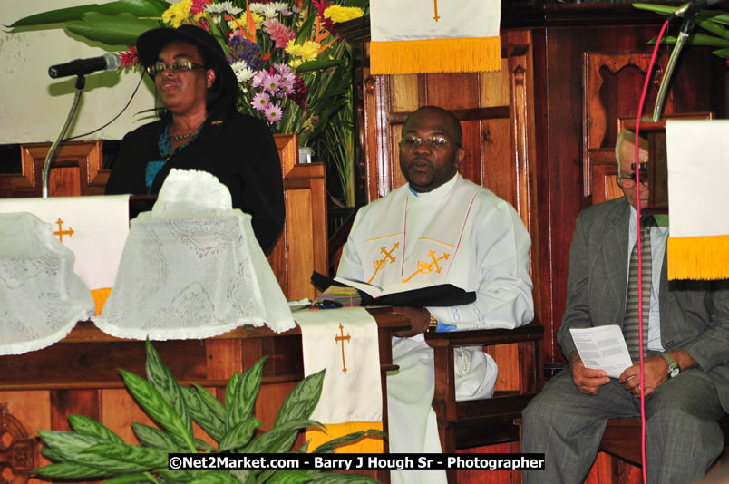 Lucea United Church - Unitied Church in Jamaica and Cayman Islands - Worship Service & Celebration of the Sacrament of Holy Communion - Special Guests: Hanover Homecoming Foundation & His excellency The Most Honourable Professor Sir Kenneth Hall Governor General of Jamaica - Sunday, August 3, 2008 - Hanover Homecoming Foundation LTD Jamaica - Wherever you roam ... Hanover bids you ... come HOME - Sunday, August 3 to Saturday, August 9, 2008 - Hanover Jamaica - Photographs by Net2Market.com - Barry J. Hough Sr. Photojournalist/Photograper - Photographs taken with a Nikon D300 - Negril Travel Guide, Negril Jamaica WI - http://www.negriltravelguide.com - info@negriltravelguide.com...!