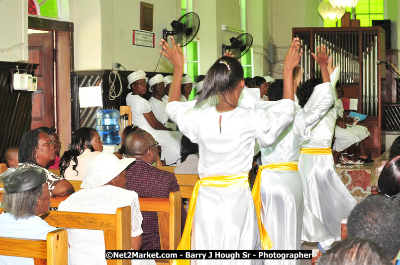 Lucea United Church - Unitied Church in Jamaica and Cayman Islands - Worship Service & Celebration of the Sacrament of Holy Communion - Special Guests: Hanover Homecoming Foundation & His excellency The Most Honourable Professor Sir Kenneth Hall Governor General of Jamaica - Sunday, August 3, 2008 - Hanover Homecoming Foundation LTD Jamaica - Wherever you roam ... Hanover bids you ... come HOME - Sunday, August 3 to Saturday, August 9, 2008 - Hanover Jamaica - Photographs by Net2Market.com - Barry J. Hough Sr. Photojournalist/Photograper - Photographs taken with a Nikon D300 - Negril Travel Guide, Negril Jamaica WI - http://www.negriltravelguide.com - info@negriltravelguide.com...!