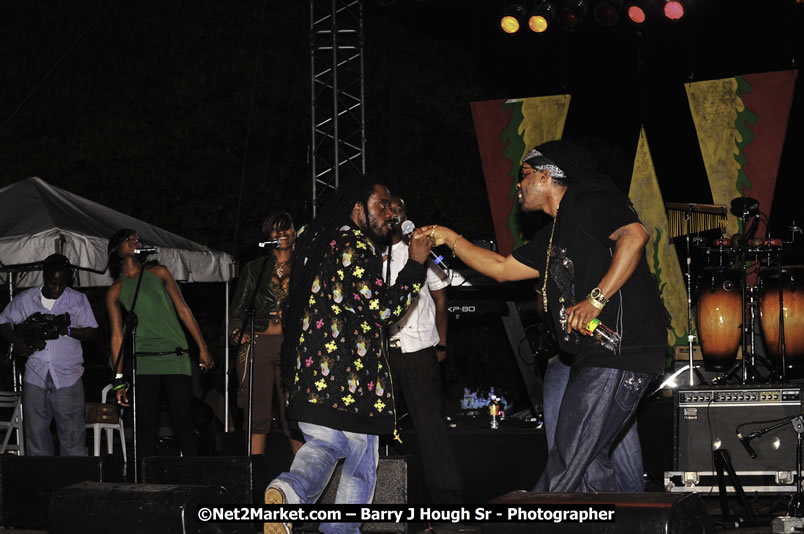 Bonafide @ Red Stripe Reggae Sumfest 2008 International Night 2, Catherine Hall, Montego Bay - Saturday, July 19, 2008 - Reggae Sumfest 2008 July 13 - July 19, 2008 - Photographs by Net2Market.com - Barry J. Hough Sr. Photojournalist/Photograper - Photographs taken with a Nikon D300 - Negril Travel Guide, Negril Jamaica WI - http://www.negriltravelguide.com - info@negriltravelguide.com...!