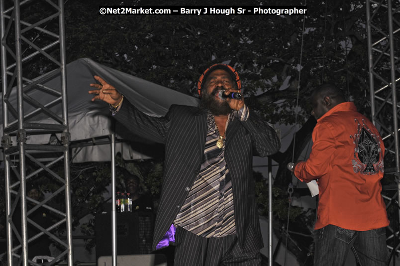 John Holt @ Red Stripe Reggae Sumfest 2008 International Night 2, Catherine Hall, Montego Bay - Saturday, July 19, 2008 - Reggae Sumfest 2008 July 13 - July 19, 2008 - Photographs by Net2Market.com - Barry J. Hough Sr. Photojournalist/Photograper - Photographs taken with a Nikon D300 - Negril Travel Guide, Negril Jamaica WI - http://www.negriltravelguide.com - info@negriltravelguide.com...!