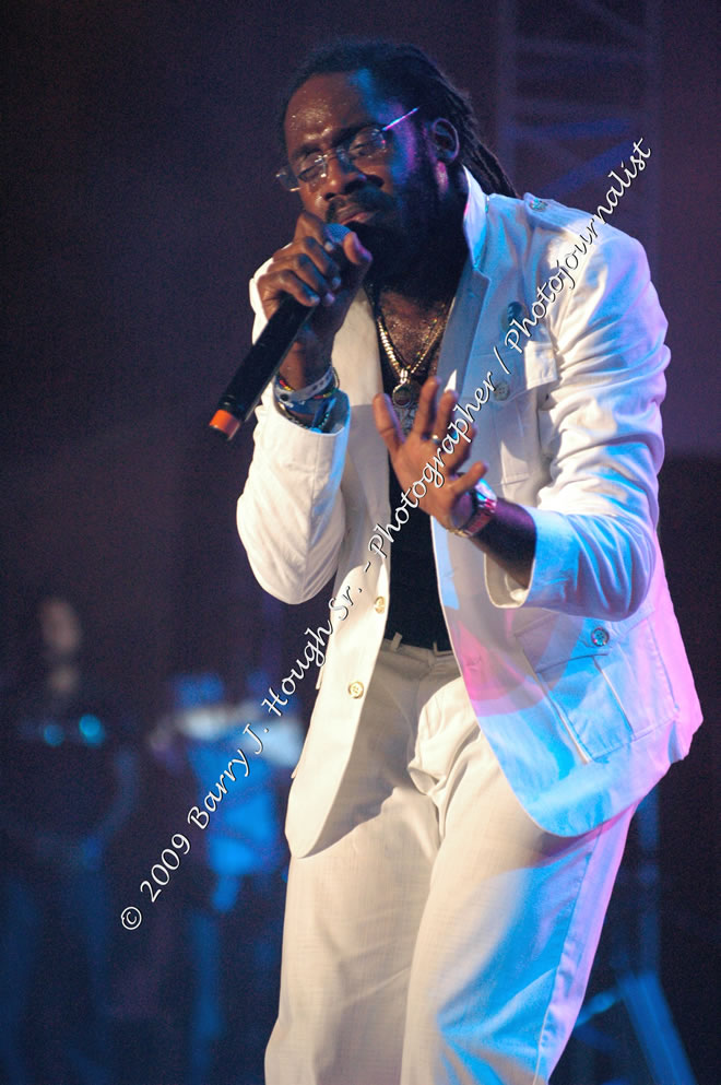 Tarrus Riley @ Reggae Sumfest 2009 - International Night 2 - Reggae Sumfest 2009,Catherine Hall, Montego Bay, St. James, Jamaica W.I. - Saturday, July 25, 2009 - Reggae Sumfest 2009, July 19 - 25, 2009 - Photographs by Net2Market.com - Barry J. Hough Sr. Photojournalist/Photograper - Photographs taken with a Nikon D70, D100, or D300 - Negril Travel Guide, Negril Jamaica WI - http://www.negriltravelguide.com - info@negriltravelguide.com...!