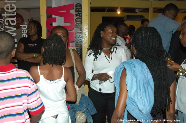 Venue & Audience - Ignition - The Internation Fire Blazes - Friday, July 21, 2006 - Montego Bay, Jamaica - Negril Travel Guide, Negril Jamaica WI - http://www.negriltravelguide.com - info@negriltravelguide.com...!