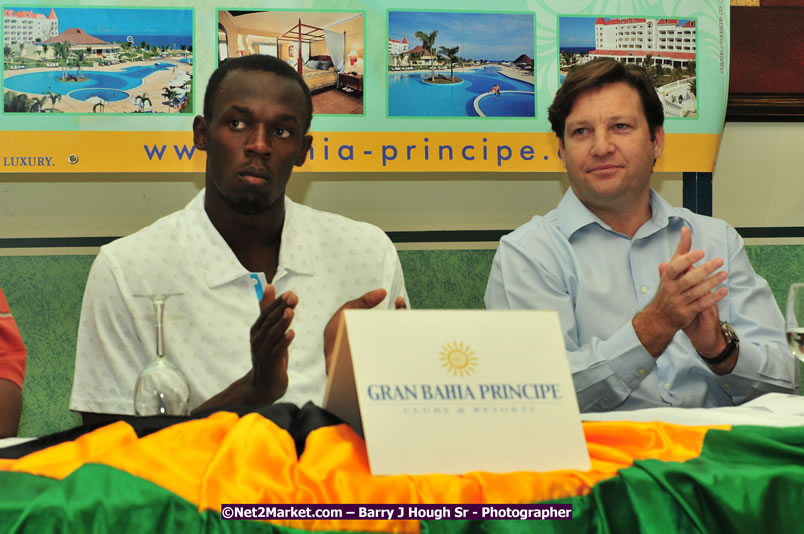 Usain Bolt of Jamaica - The Fastest Man In The World  - Usain Bolt Homecoming Celebrations - Press Conference at the Grand Bahia Principe &amp; Sherwood Content - Waldensia Primary School - Photographs by Net2Market.com - Barry J. Hough Sr. Photojournalist/Photograper - Photographs taken with a Nikon D300 - Negril Travel Guide, Negril Jamaica WI - http://www.negriltravelguide.com - info@negriltravelguide.com...!