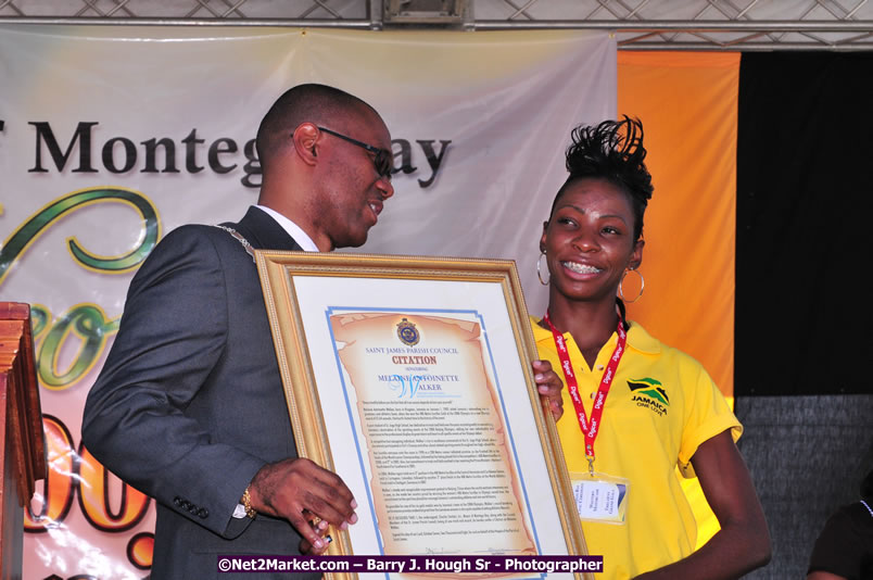 The City of Montego Bay Welcomes Our 2008 Olympians - Western Motorcade - Civic Ceremony - A Salute To Our Beijing Heros - Sam Sharpe Square, Montego Bay, Jamaica - Tuesday, October 7, 2008 - Photographs by Net2Market.com - Barry J. Hough Sr. Photojournalist/Photograper - Photographs taken with a Nikon D300 - Negril Travel Guide, Negril Jamaica WI - http://www.negriltravelguide.com - info@negriltravelguide.com...!